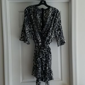 Snow leopard belted romper only worn once